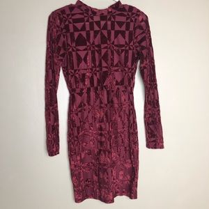 MATERIAL GIRL maroon geometric body con dress